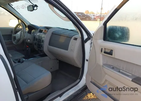 2011 Ford Escape Xlt из США, поврежденный, VIN 1FMCU0D71BKB93013